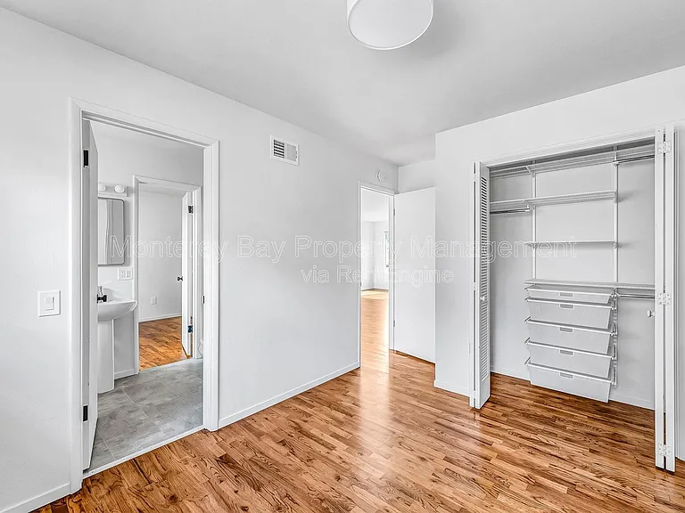 226 Park St — Photo 18