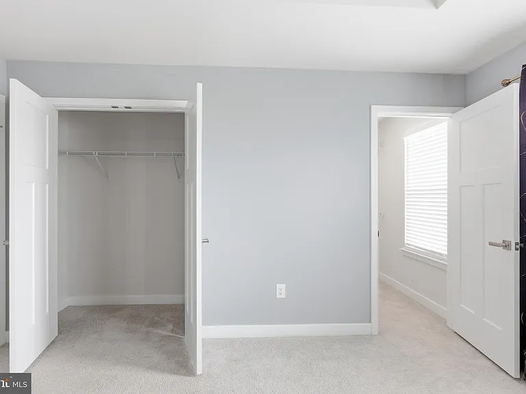 529 Swansea Dr — Photo 28