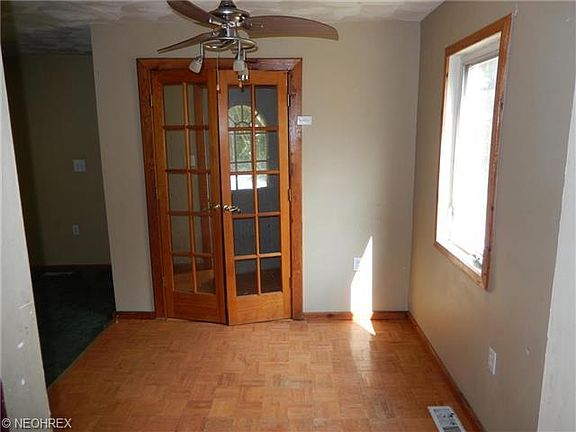 3rd image of 44 Tracy Ave