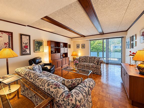 4th image of 57 Broadlawn Park APT 3A