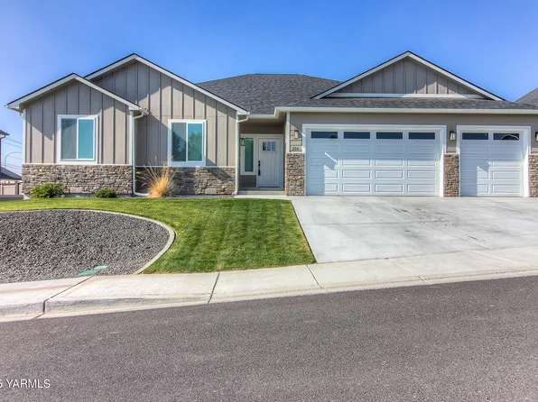 204 Rainier Dr, Yakima, WA 98908