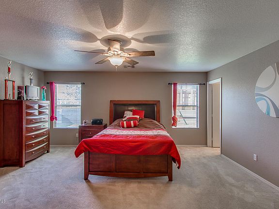 4th image of 2606 W ROMLEY Avenue