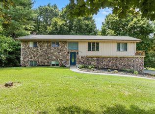 220 Longview Dr, Abingdon, VA 24211