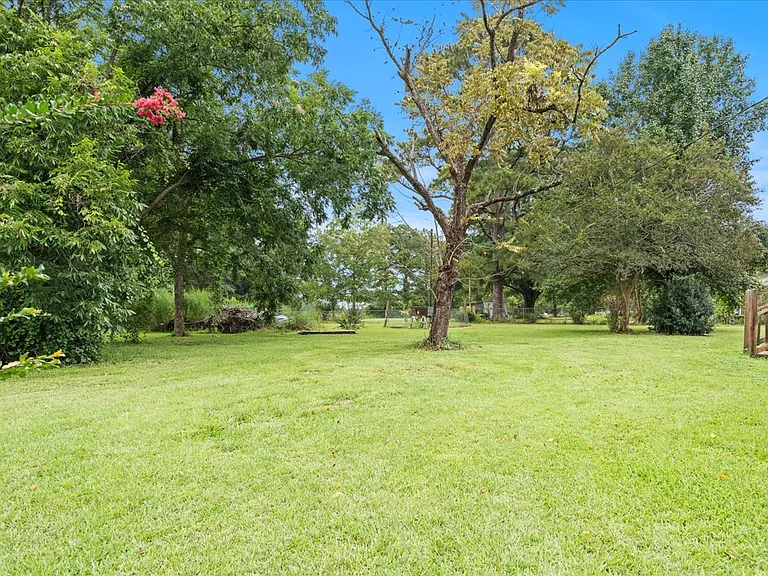 6112 Nazarene Rd — Photo 26