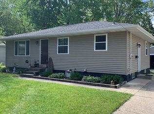 1522 37th St SW, Wyoming, MI 49509