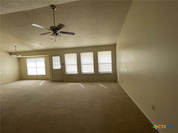 4th image of 3312 Honeysuckle Dr