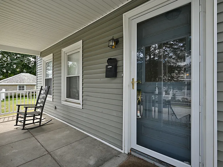 7 Perham St #2 — Photo 32