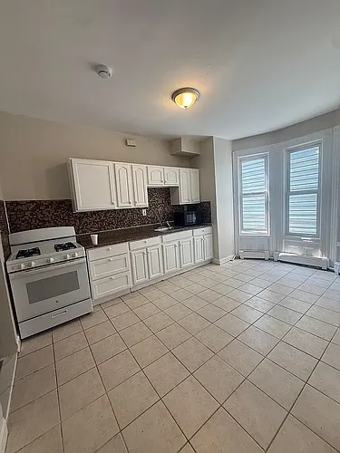 96 S 8th St #2 Photo 1