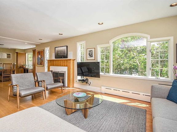 3rd image of 39 N Bayles Ave