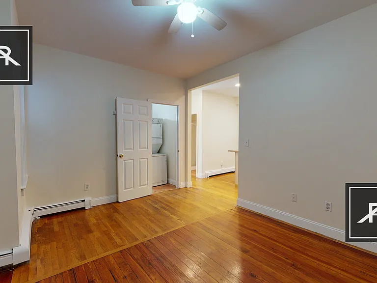 17 Linden St #2 — Photo 13