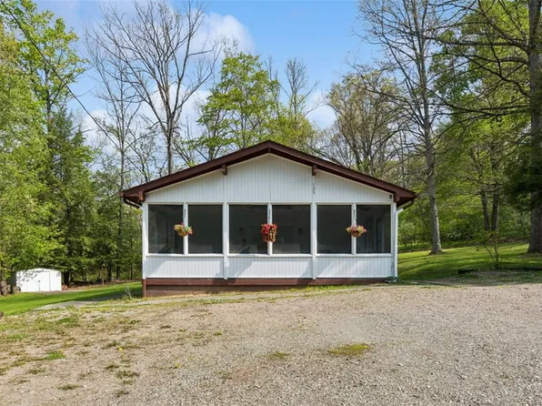135 Tanager Dr, New Alexandria, PA 15670