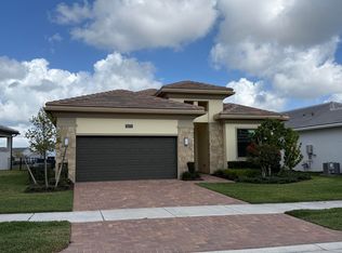 5372 Hutchinson Way, Loxahatchee, FL 33470