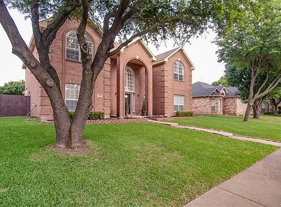 2nd image of 2305 Dana Dr