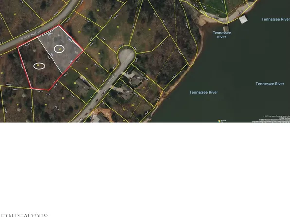 62-63 Docks Of The Bay Dr, Harriman, TN 37748