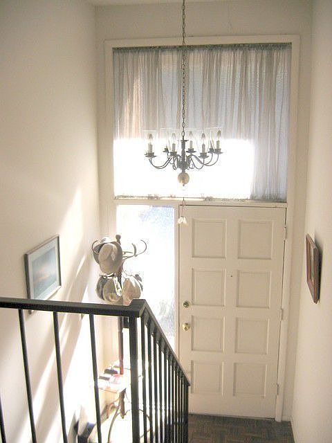 2nd image of 3318 Northcrest Rd APT B