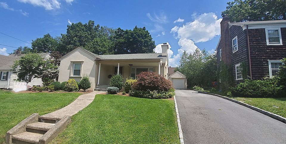 1st image of 3-27 Kenneth Ave #1X