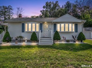 37 Dobson Dr, East Hartford, CT 06118