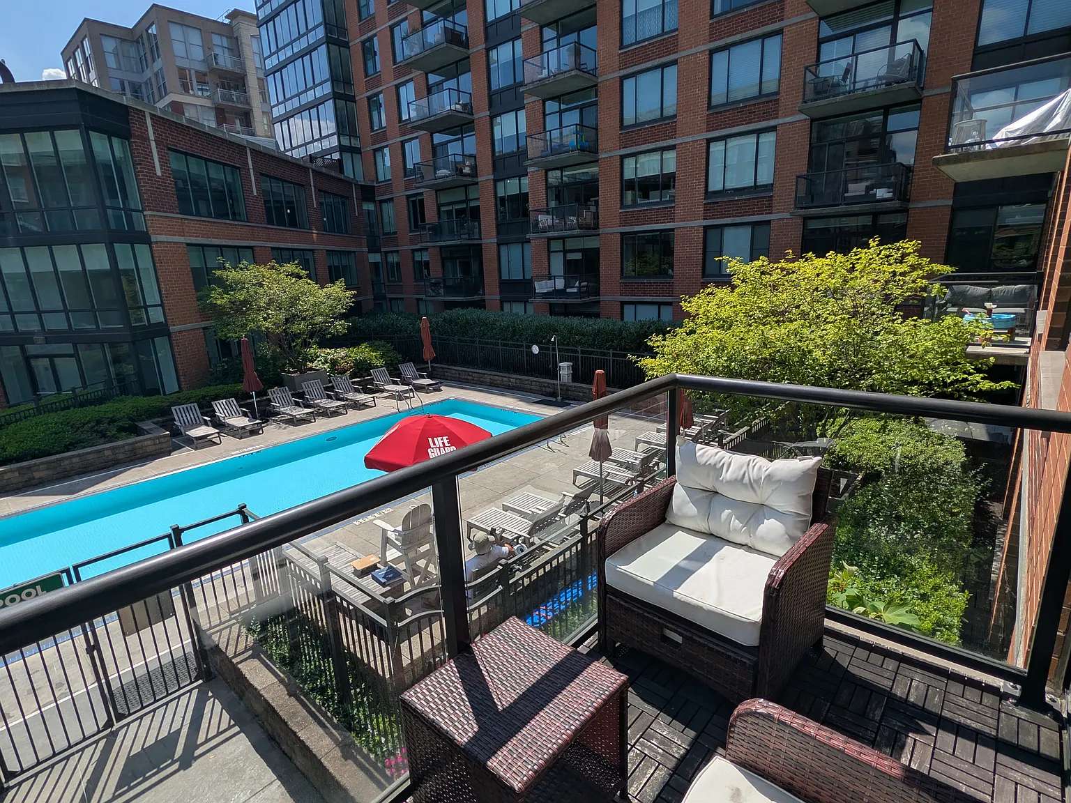 2 bed, 1148 sqft, $6,995 — Photo 3