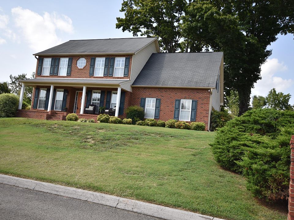 1st image of 915 Westin Woods Ln