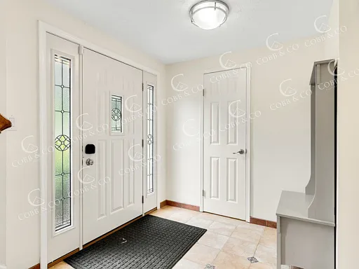 3 bed, 2.5 bath, 1360 sqft, $2,195 — Photo 4