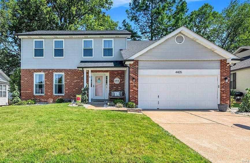 1st image of 4405 Berkshire Estates Dr