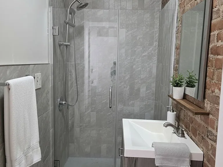 48 Hart St #2 — Photo 5