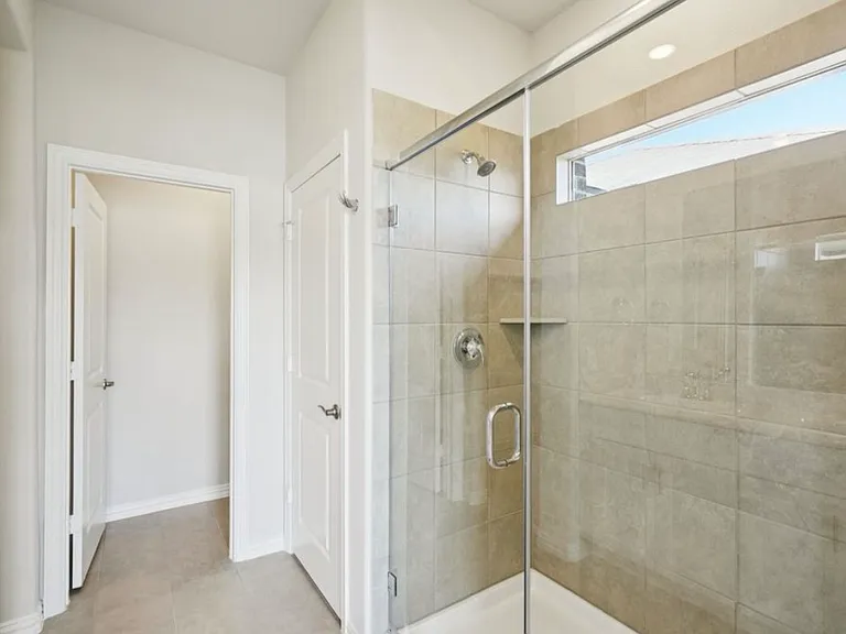808 Leavenworth Dr — Photo 19