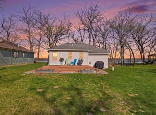 7014 107th Ave, Clear Lake, MN 55319