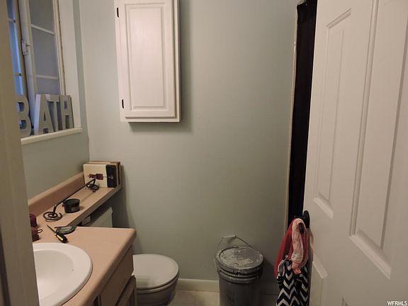 5th image of 601 E Briarsprings Cir