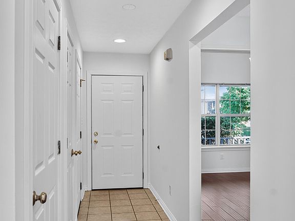 2nd image of 3253 Royal Troon Rd