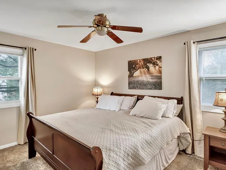 511 N Braintree Dr — Photo 13