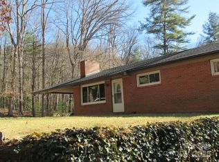 9 Vance Dr, Black Mountain, NC 28711