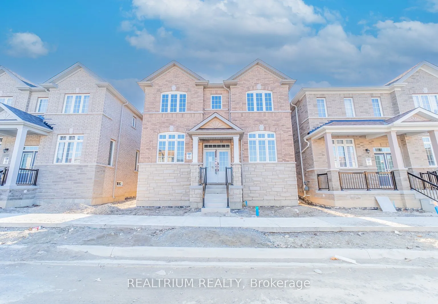 5 bed, $4,500 — Photo 1