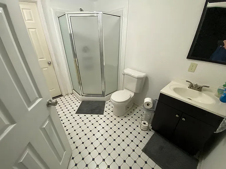 3823 Lake Oakdale Dr — Photo 11