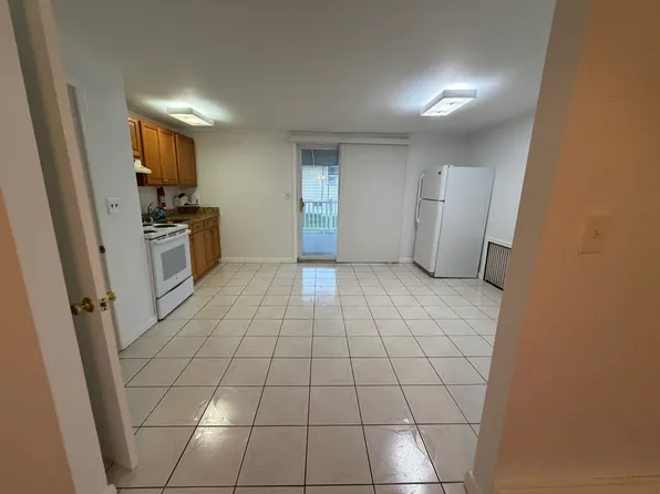 268 Orient Way Floor 2, Lyndhurst, NJ 07071