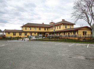 75 Main St, Canaan, CT 06018