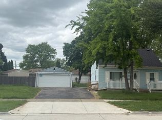 8125 Nightingale St, Dearborn Heights, MI 48127