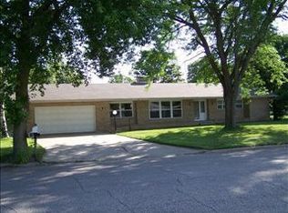 2912 Cree Ct, Janesville, WI 53545