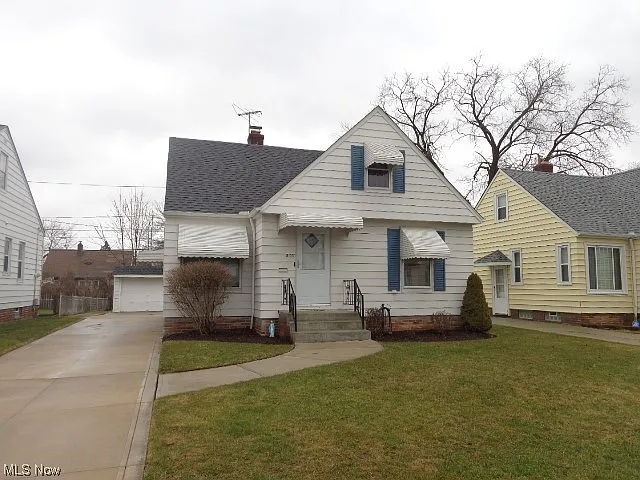 8104 Kenton Ave photo 1