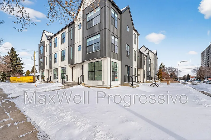 13516 115th Ave NW #18