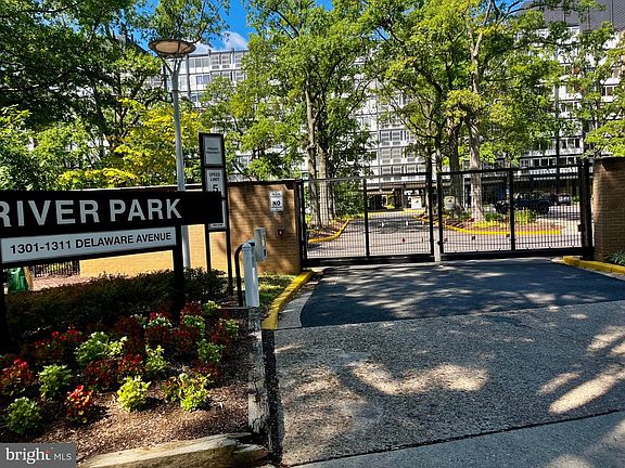 2nd image of 1340 4th St SW #T