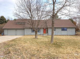 5722 SE Poppy Ave, Mountain Home, ID 83647