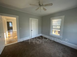 521 Massabesic St APT 2W, Manchester, NH 03103