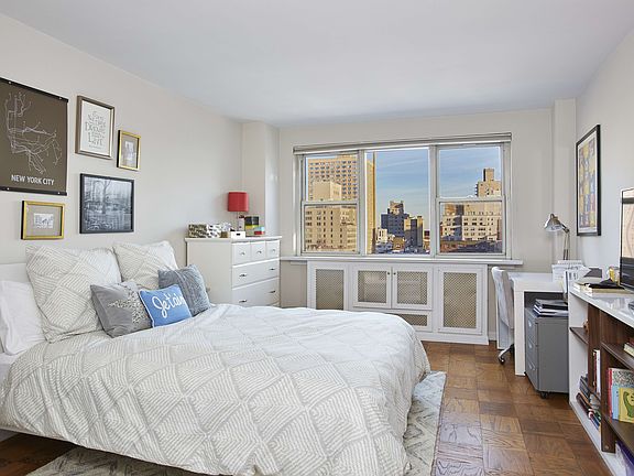3rd image of 340 E 80th St APT 17J