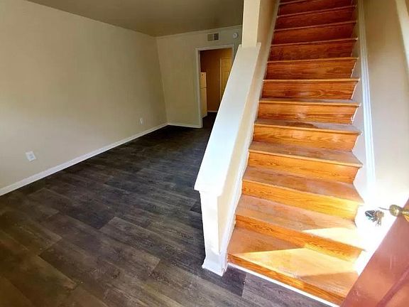 3rd image of 1708 Carlisle Ave #5