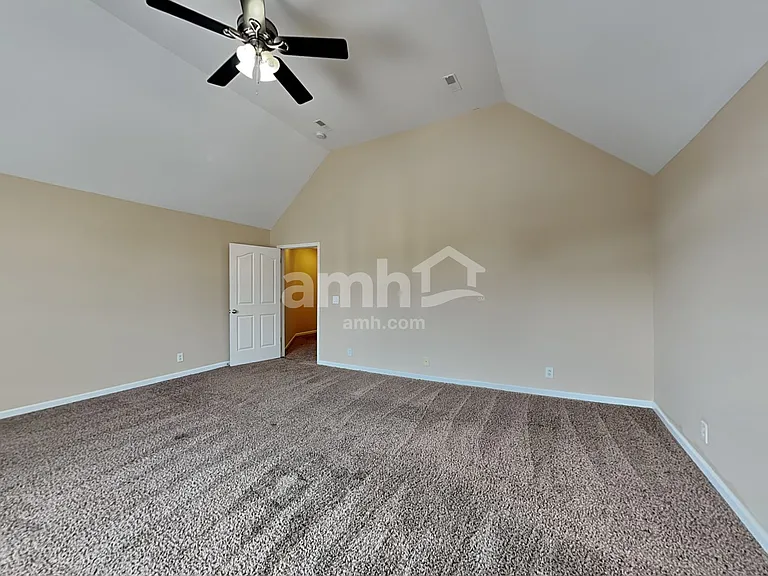 1068 Blairfield Dr — Photo 22
