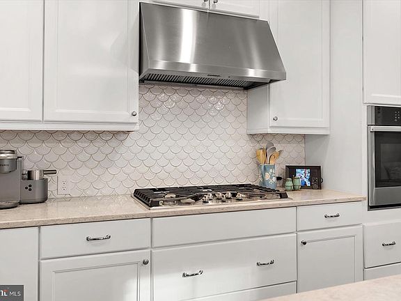 4th image of 11271 Hall Rd