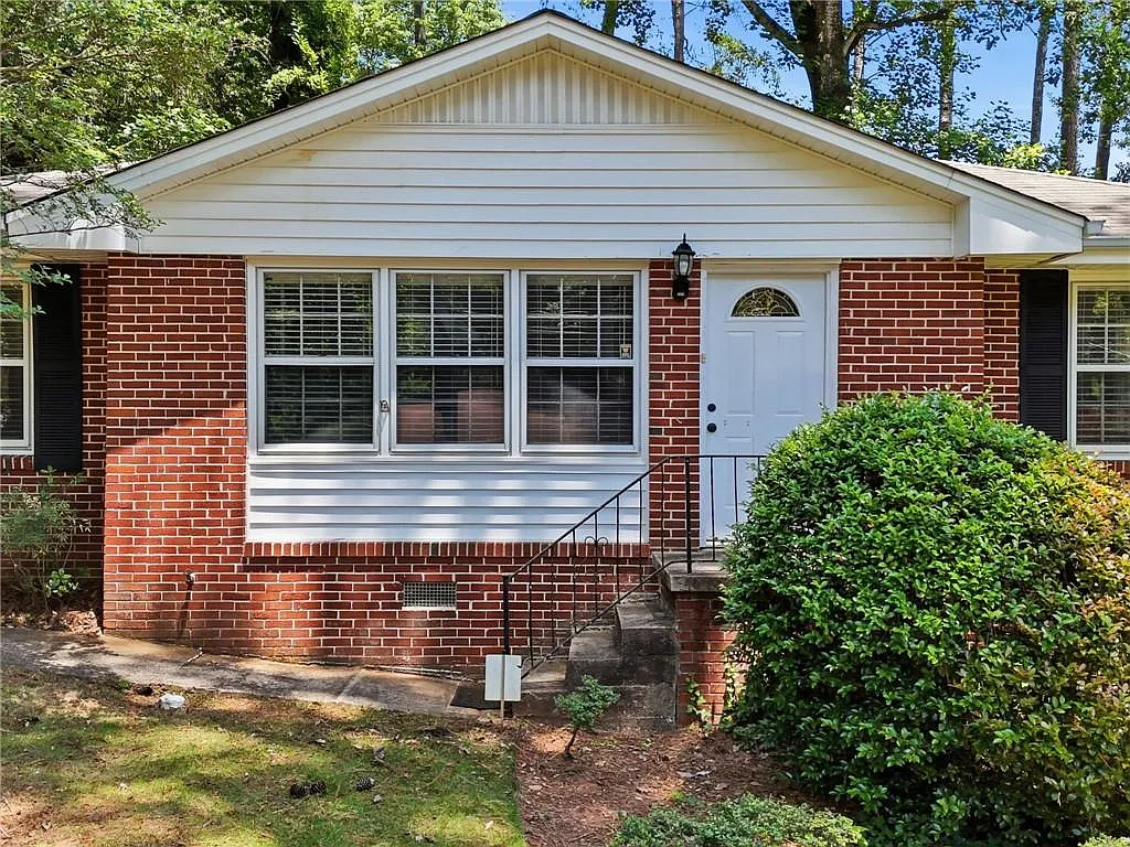 3 bed, 2.0 bath, 1129 sqft, $2,800 — Photo 3