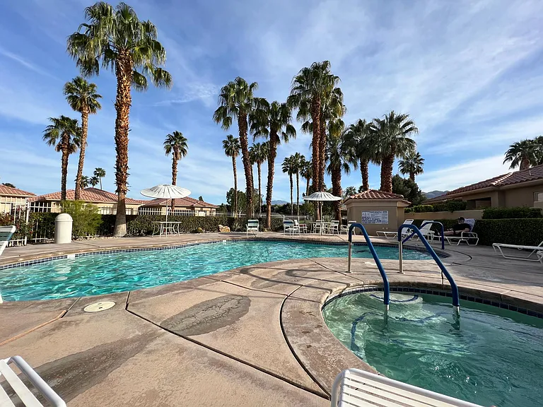 In addition to the private pool, the property has 4 public Heated Pool & Hot Tub facilities