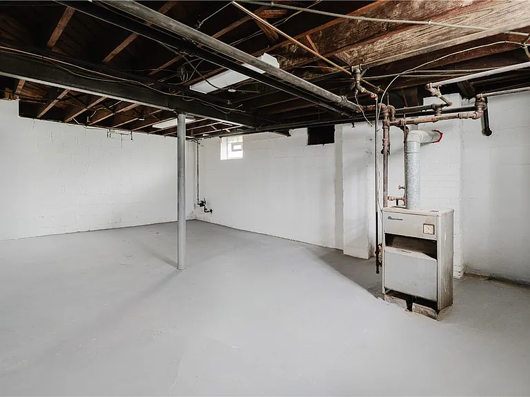 2651 Pioneer Ave — Photo 12